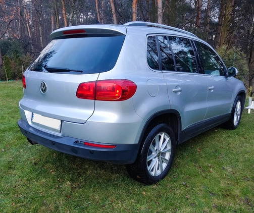 Volkswagen Tiguan cena 42900 przebieg: 283000, rok produkcji 2012 z Warszawa małe 137